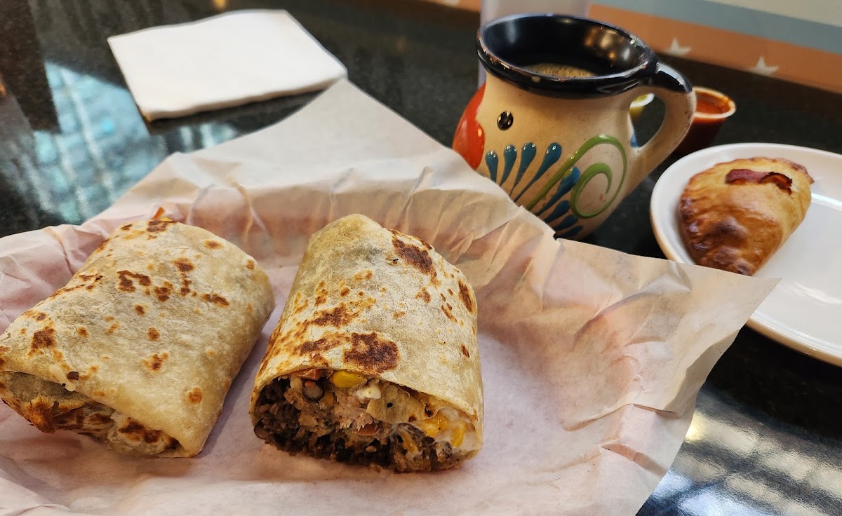 Caiman Cafe Photos 2